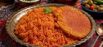 کته گوجه شیرازی؛ غذای ساده و خوش رنگی که عطرش کل خانه را پر می کند!