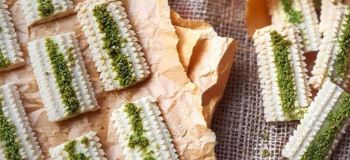 طرز تهیه شیرینی نان چرخی قزوین؛ شیرینی خوش عطر و جذابی که همه عاشقش می شوند!