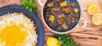 طرز تهیه خورشت کرفس با گوشت؛ خورشتی خوش عطر، جاافتاده و مجلسی مثل رستوران