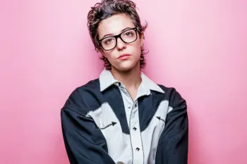 فمبوی (Femboy) چیست و چه ویژگی هایی شخصیتی دارد؟