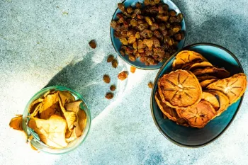علل تلخی میوه خشک و راه های پیشگیری از آن
