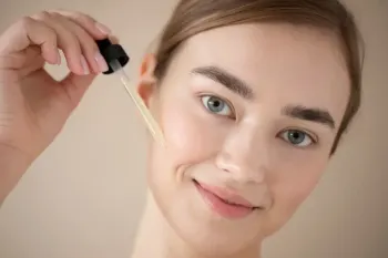 بهترین روغن های گیاهی برای درمان فوری لک صورت
