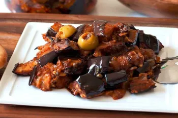 طرز تهیه سس کاپونتا با طعمی بی نظیر !
