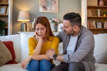 رفع دلخوری با رفتار مناسب با همسر