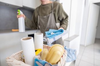 تمیز کردن وسایل منزل قبل از اسباب کشی؛ چند نکته کاربردی