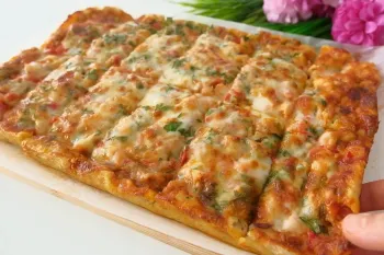 طرز تهیه پیتزا بدون خمیر پیتزا / فقط با سیب زمینی و مرغ پیتزا درست کنید