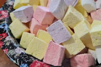 طرز تهیه مارشملو با آب و نشاسته در خانه