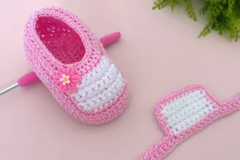 آموزش کفش بافتنی صورتی دخترونه، ساده و ناز