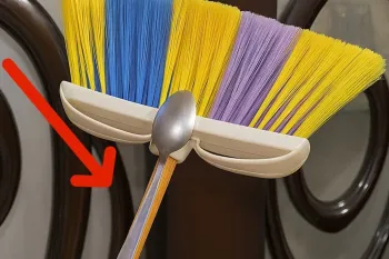 دیگه خانه را جارو نکشید / فقط قاشق را روی جارو بگذارید