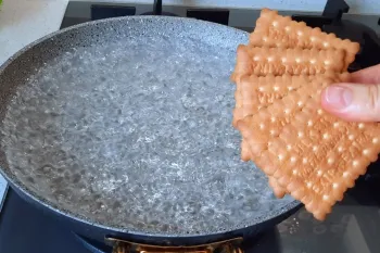 دسر یخچالی با پتی بور / طرز تهیه دسر خوشمزه با بیسکویت پتی بور