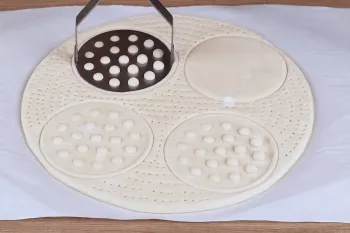 طرز تهیه صبحانه ساده و مقوی با آرد و آب / صبحانه خوشمزه ایتالیایی