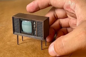 نحوه ساخت تلویزیون مینیاتوری با کاغذ و مقوا