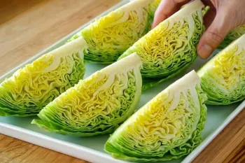 طرز تهیه کلمی که مثل کره آب می شود! دستور پختی دلچسب که هر هفته درست می کنم