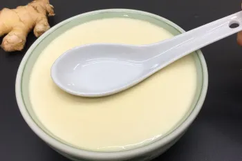 طرز تهیه پودینگ شیر زنجبیلی بدون نیاز به ژلاتین