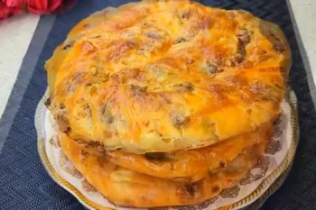 طرز تهیه پیراشکی گوست با آرد و تخم مرغ