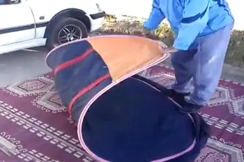نحوه جمع کردن چادر مسافرتی فنری