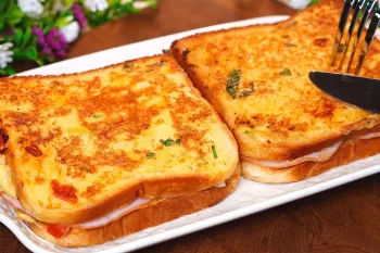 طرز تهیه صبحانه فرانسوی با نان تست و تخم مرغ