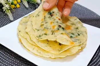 نانوایی رو تعطیل کن؛ با این روش ۵ دقیقه ای توی ماهیتابه نان خانگی بپز!