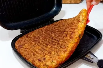 طرز تهیه غذای بدون گوشت؛ با سیب زمینی و کلم یه غذای شاهانه و فوری درست کن!