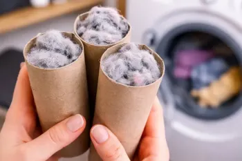 ترفند سریع و راحت برای گرفتن پرز لباس در لباسشویی