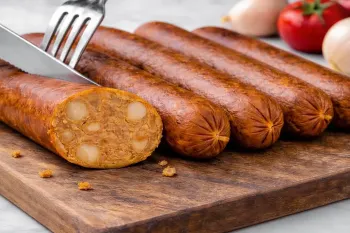 طرز تهیه سوسیس گیاهی با لوبیا! پروتئینی، لذیذ و بدون یک ذره گوشت