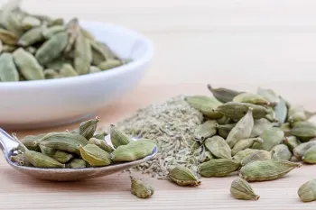 ادویه های تاریخ مصرف گذشته را دور نریزید / روش های استفاده از ادویه های قدیمی