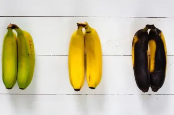 بهترین روش برای جلوگیری از سیاه شدن موز در خانه