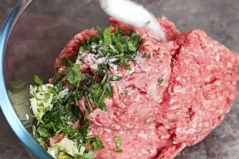 طرز تهیه کوفته کباب ترکی در ۱۵ دقیقه؛ با یه ترفند ساده، شام رو مثل رستوران های نصرت کن