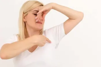 موثرترین گیاهان دارویی برای رفع بوی بد عرق زیر بغل
