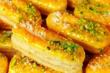 طرز تهیه شیرینی زبان ورقه ای و ترد خونگی؛ با همین مواد توی آشپزخونه ات