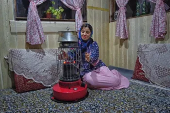 آموزش سریع ترین روش پخت آش رشته گیلانی