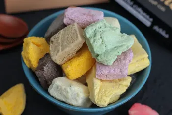 طرز تهیه بستنی خشک پفکی در خانه