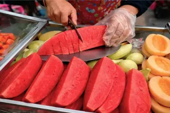 ترفند سرعت ۱۰ ثانیه ای برش هندوانه و میوه به سبک تایلندی