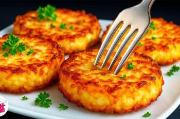 طرز تهیه کوکو کدو سبز و سیب زمینی شکم پر با مغز پنیری