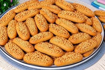 طرز تهیه شیرینی ساده و فوری در ۱۰ دقیقه بدون کره و شیر