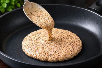 طرز تهیه نان تابه ای فوری و فوق العاده نرم فقط با ۳ ماده اولیه