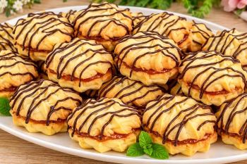طرز تهیه شیرینی مربایی مجلسی با ۱ تخم مرغ در ۱۵ دقیقه