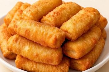 طرز تهیه پیراشکی رولی تابه ای با بافت ترد و ماندگاری بالا
