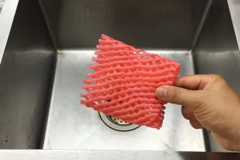 ترفند تور میوه در سینک راه حلی ساده برای تمیزی و صرفه جویی