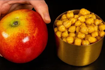 طرز تهیه یک دسر خوش طعم و مغذی با نخود و سیب