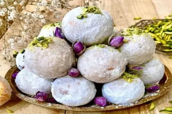 قطاب بدون شیر و ماست و تخم مرغ / این قطاب تو تابه اصلا کف نمیکنه