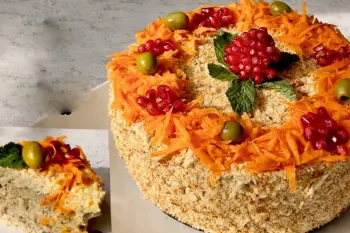 طرز تهیه کیک مرغ فوق العاده نرم و خوشمزه + نکات مهم