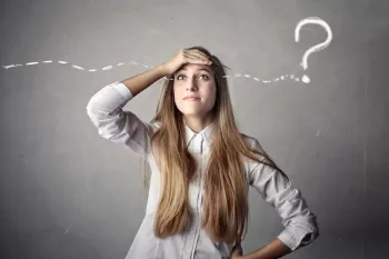 تفاوت فراموشی با آلزایمر چیست؟ ۷ نشانه و روش پیشگیری