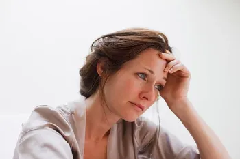 وقتی غمگینیم چه کنیم؟ ۸ روش عملی برای رهایی از غم و غمگینی