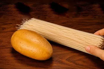 اگه چیزی تو خونه نداری و دلت یه غذای ۵ دقیقه ای میخاد، این غذا نجاتت میده