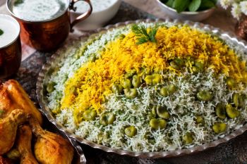 مراحل پخت باقالی پلو با مرغ + راز طلاییِ عطر شوید و باقالی که مهمان هایتان را محوِ سفره می کند!