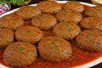 آموزش کوفته مجلسی به سبک افغانی؛ ساده و با سس خوش طعم