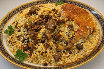 طرز تهیه مجبوس؛ پلوی معطر و مجلسی خلیج فارس با گوشت و ادویه های گرم