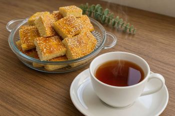 طرز تهیه نان قندی با چند ماده ساده؛ خوشمزه و مناسب تغذیه مدرسه!