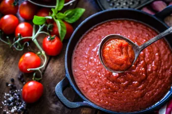 راه حل مشکل زیاد شدن رب گوجه فرنگی در غذا